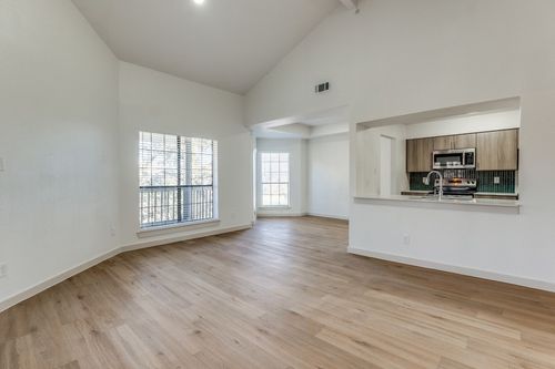 apt-305-230 E 5th St, Dallas, TX, 75203-1377 | Card Image