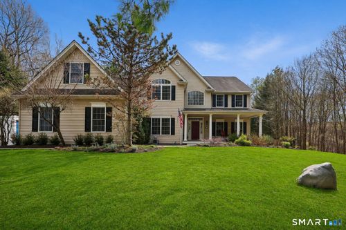 3E E Lake Rd, Danbury, CT, 06811-2856 | Card Image