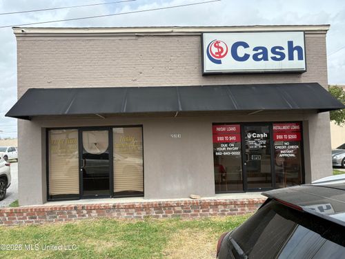 233 North St, Cleveland, MS, 38732-2745 | Card Image