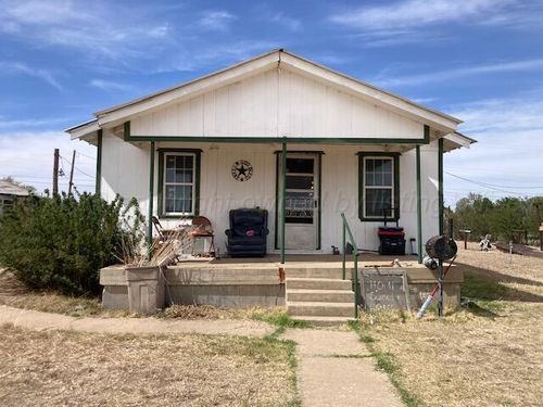 226 W Eshom St, Pampa, TX, 79065 | Card Image