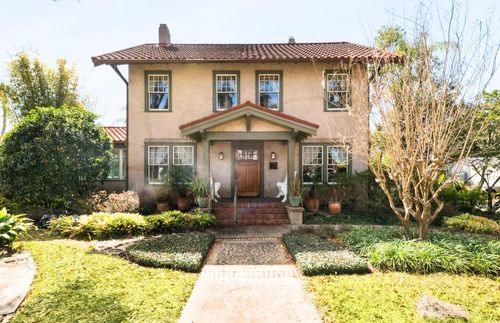 216 W Michigan Ave, Deland, FL, 32720-3481 | Card Image