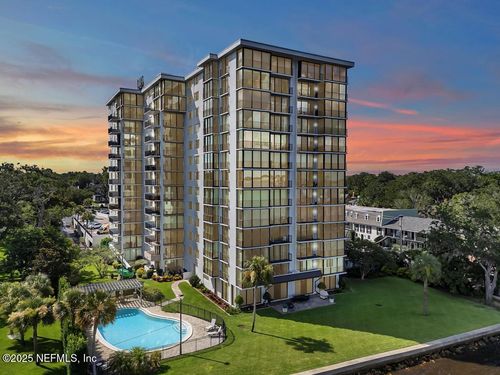 10d-2970 Saint Johns Ave, Jacksonville, FL, 32205-8748 | Card Image