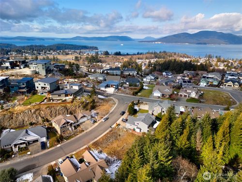 2507 Berentson Ct, Anacortes, WA, 98221-4517 | Card Image
