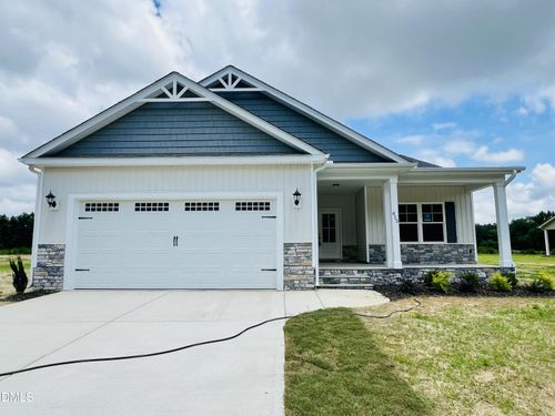 415 Creeks Edge Dr, Pikeville, NC, 27863-2300 | Card Image