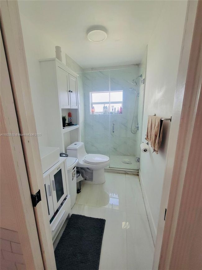 2376 Nw 55 Th St, House other with 4 bedrooms, 2 bathrooms and null parking in Miami FL | Image 13