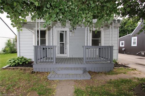68 Dorothy St, Brantford, ON, N3S1H2 | Card Image