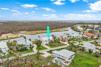 1558 Sand Castle Road, House other with 3 bedrooms, 2 bathrooms and null parking in Sanibel FL | Image 3