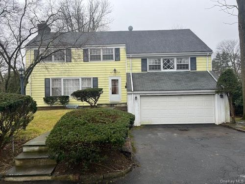 216 Mamaroneck Rd, Scarsdale, NY, 10583-7258 | Card Image
