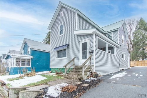 333 S Meadow St, Watertown, NY, 13601-3223 | Card Image