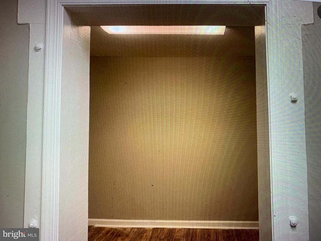 Commercial Lease in BURLINGTON 5