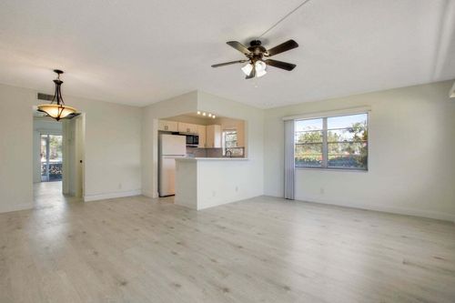 288 Northampton O, West Palm Beach, FL, 33417-7621 | Card Image