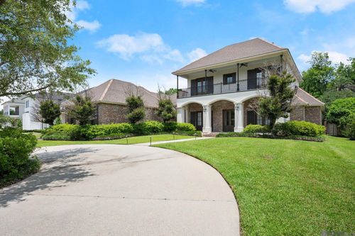 40160 River Winds Ct, Gonzales, LA, 70737-8573 | Card Image