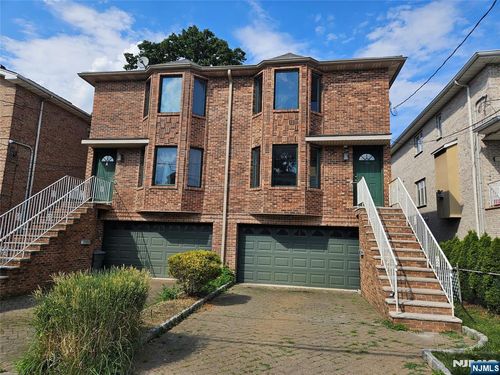 229 Franklin Ave, Cliffside Park, NJ, 07010-2601 | Card Image