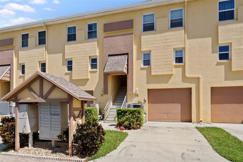apt-12-314 Windrush Blvd, Indian Rocks Beach, FL, 33785-2680 | Card Image