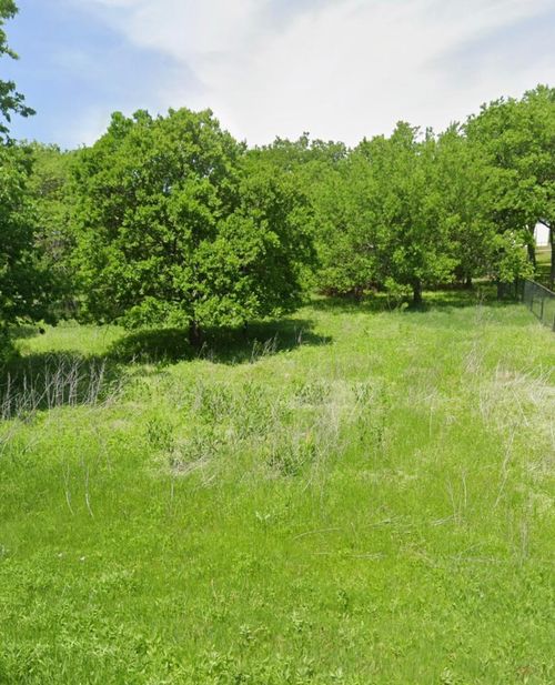 8064 Lax Dr, Fort Worth, TX, 76126-6301 | Card Image