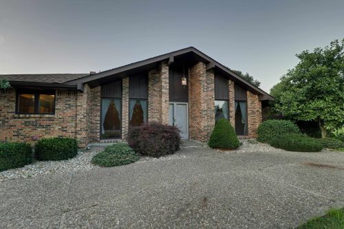 419 Spring Lake Drive Drive, Quincy, IL, 62305 | Card Image