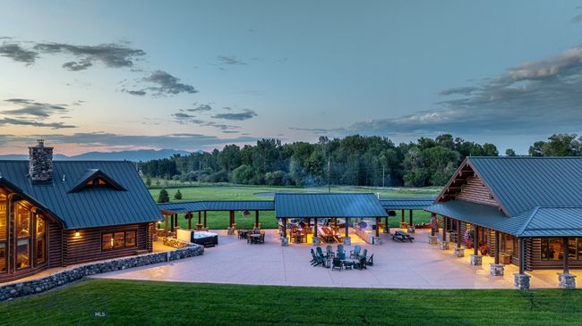 Entertainment Patio | Image 17