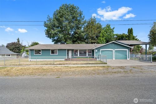 405 W 4th St, Centralia, WA, 98531-4811 | Card Image