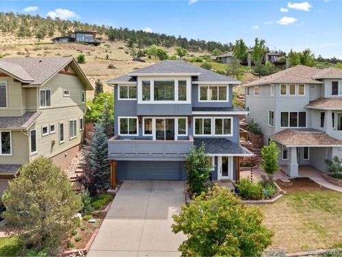 645 1st Ave, Lyons, CO, 80540-5076 | Card Image