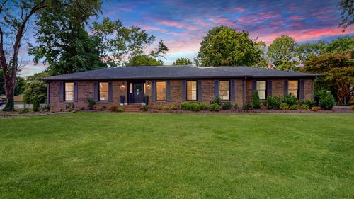 4018 Clovercroft Rd, Franklin, TN, 37067-5801 | Card Image