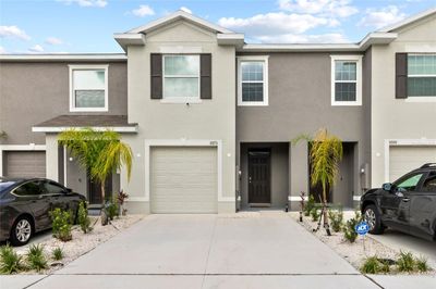 9271 Rock Harbour Way, Townhouse with 3 bedrooms, 2 bathrooms and null parking in Tampa FL | Image 2