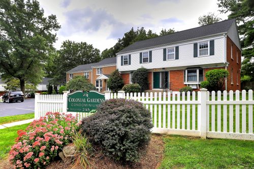 apt-2-245 Sunnyridge Ave, Fairfield, CT, 06824-4643 | Card Image