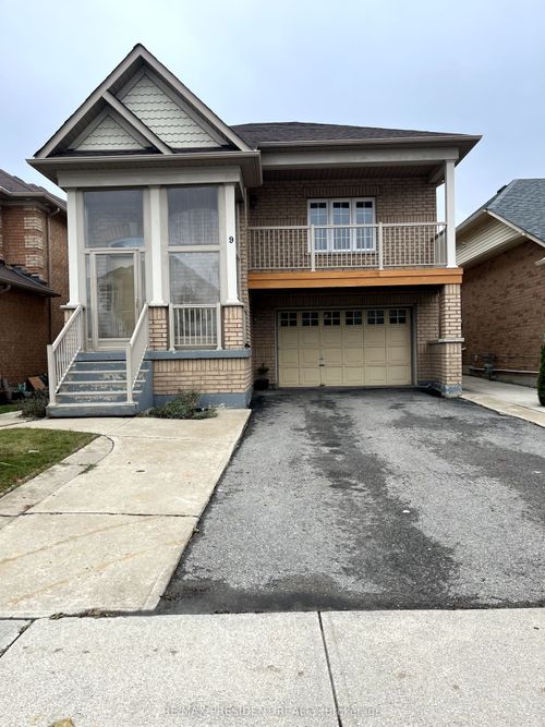 9 Denim Dr, Brampton, ON, L6P1K4 | Card Image