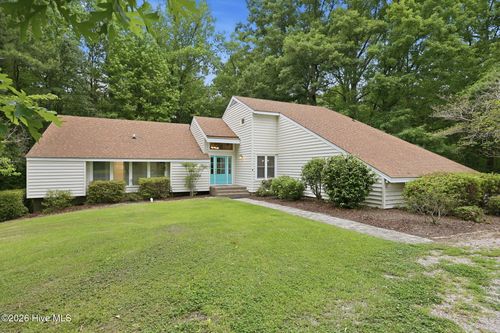 424 Camelia Dr, Washington, NC, 27889-3251 | Card Image