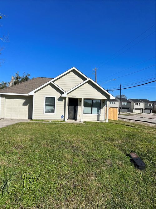 4221 Clover St, Houston, TX, 77051-2721 | Card Image