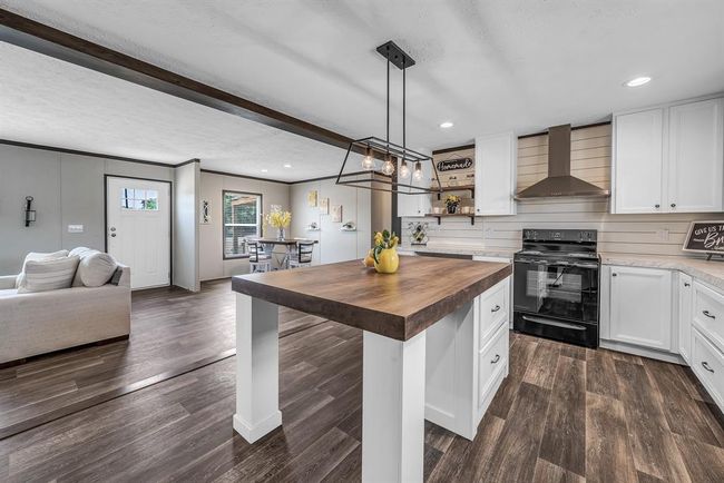 2747 Old Masonic Rd, House other with 3 bedrooms, 2 bathrooms and 2 parking in Brenham TX | Image 14