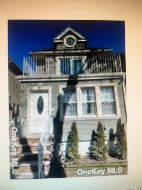 11919 147th St, Jamaica, NY, 11436-1529 | Card Image