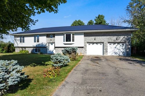 712 Hyndman Rd, Edwardsburgh, ON, K0E1X0 | Card Image