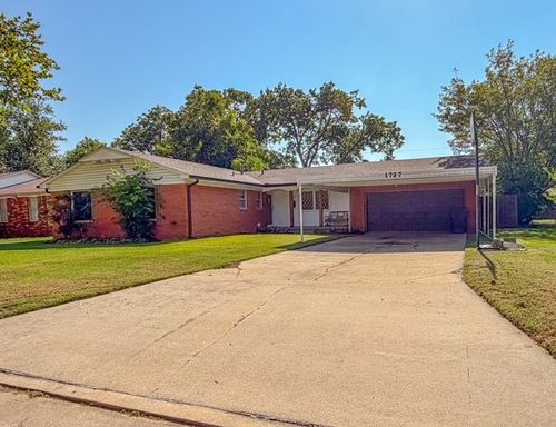 1737 Winchester St, Ardmore, OK, 73401-1769 | Card Image