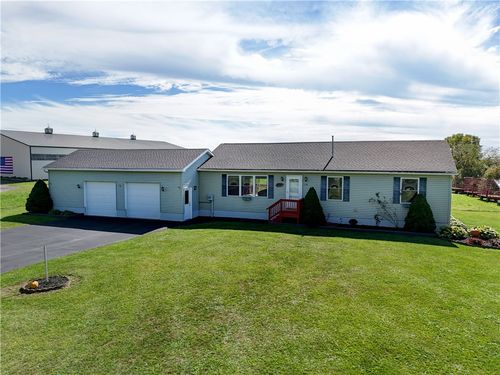 1228 Fitzpatrick Rd, Auburn, NY, 13021-8125 | Card Image