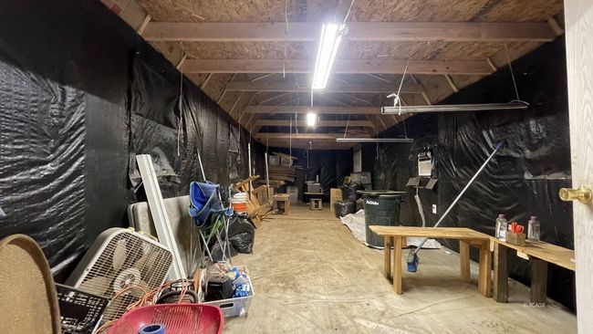 Inside Hickory Shed | Image 22