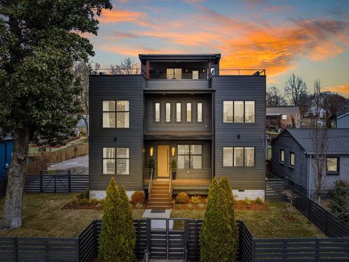 601 S 9th St, Nashville, TN, 37206-3833 | Card Image