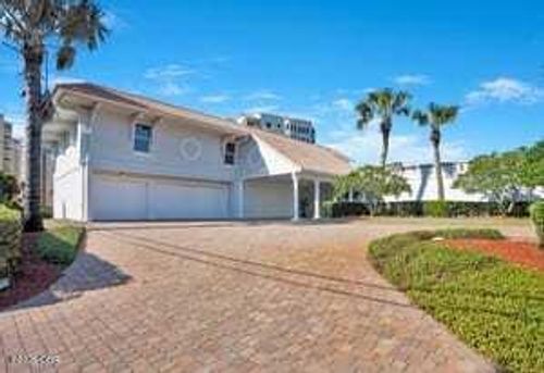 2117 Ocean Dr, New Smyrna Beach, FL, 32169-2015 | Card Image