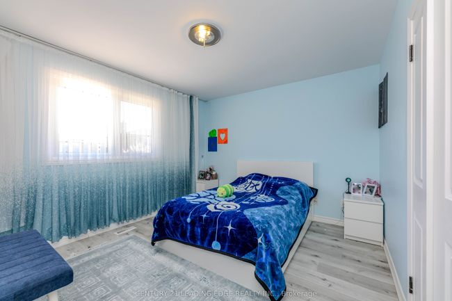 28 Sawmill Rd, House attached with 4 bedrooms, 3 bathrooms and 3 parking in North York ON | Image 18