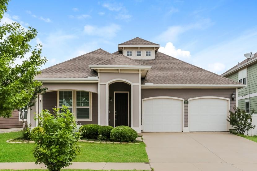 Dewitt Ln, Aubrey, TX 76227