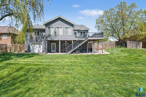 1025 Heritage Dr, Madison, SD, 57042-3710 | Card Image