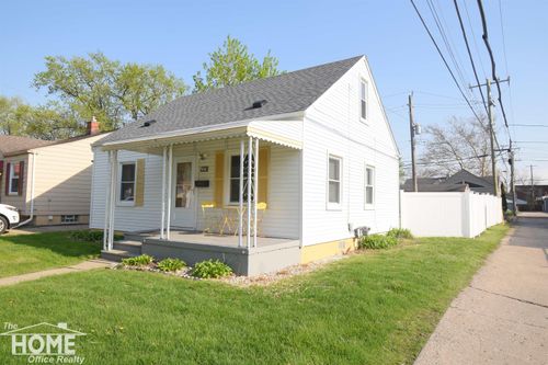 426 Webster St, Ferndale, MI, 48220-2652 | Card Image