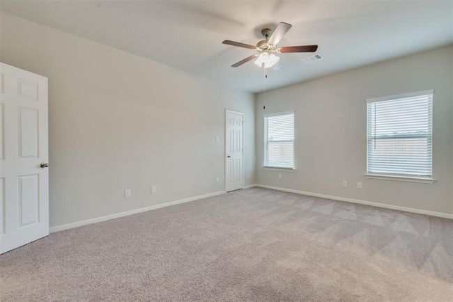 27398 Axis Deer Trl, House other with 3 bedrooms, 2 bathrooms and 2 parking in Magnolia TX | Image 9