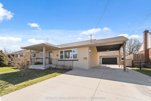 5009 Amelia Cres, Niagara Falls, ON, L2E5C4 | Card Image