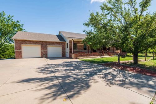2700 E 69th St N, Valley Center, KS, 67147-9260 | Card Image