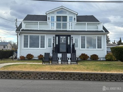 239-238-239 Shoreland Cir, Laurence Harbor, NJ, 08879-2750 | Card Image