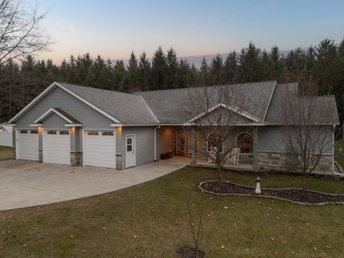 757 Timberline Dr Se, Oronoco, MN, 55960-2091 | Card Image