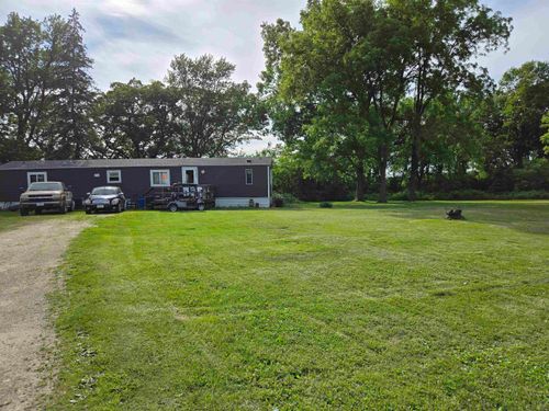 3783 Upper Mill Rd., Lime Springs, IA, 52155 | Card Image