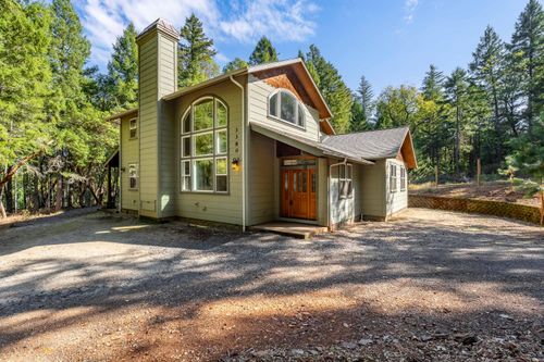 3380 Riverbanks Rd, Grants Pass, OR, 97527-9687 | Card Image