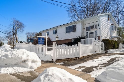 121 Leighton Rd, Boston, MA, 02136-1100 | Card Image