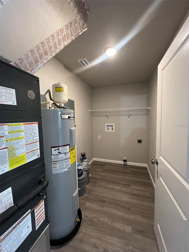 Utility & Laundry Room | Image 15
